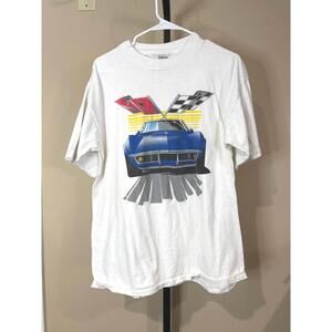 Vintage White Graphic T-Shirt with Blue Car Print XL